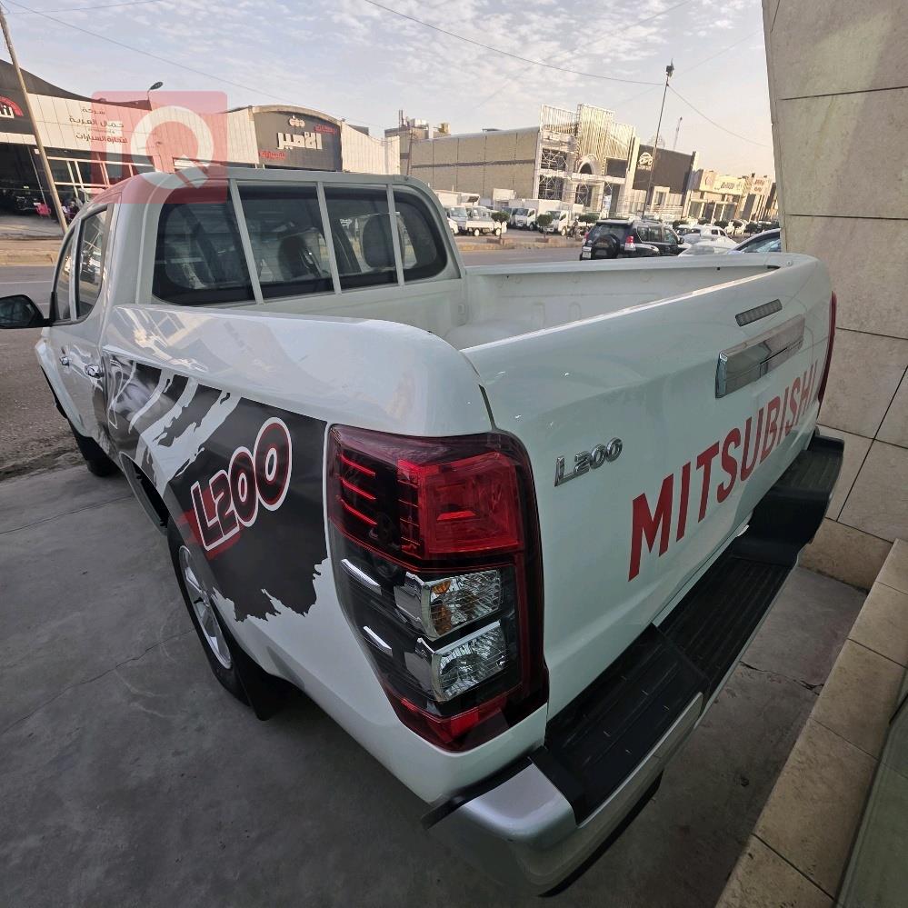 میتسوبیشی L200